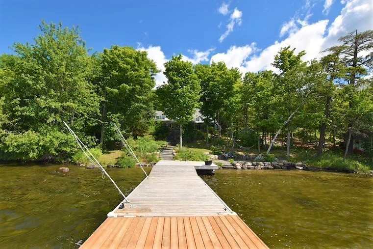 OCR - Sweetgrass Country House F540 - Peninsula Lake, Huntsville