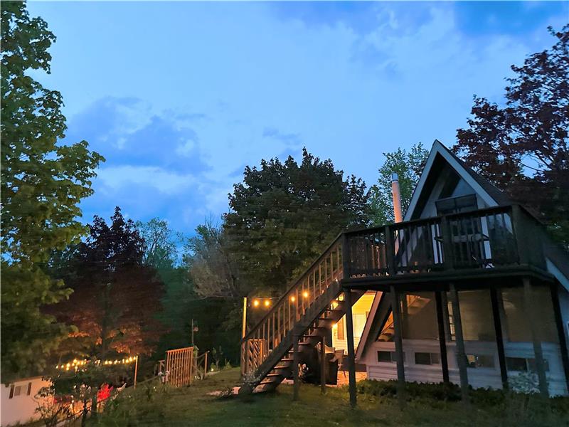 Tiny Treasure/River/Paddleboard/Bikes/BBQ/Firepit