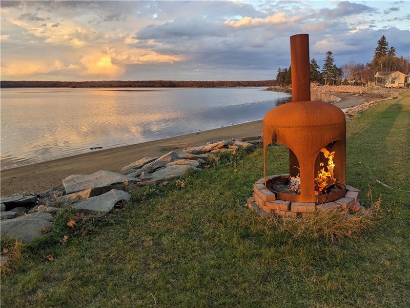 Coastal Beachfront Cottage | New Brunswick Family Getaway