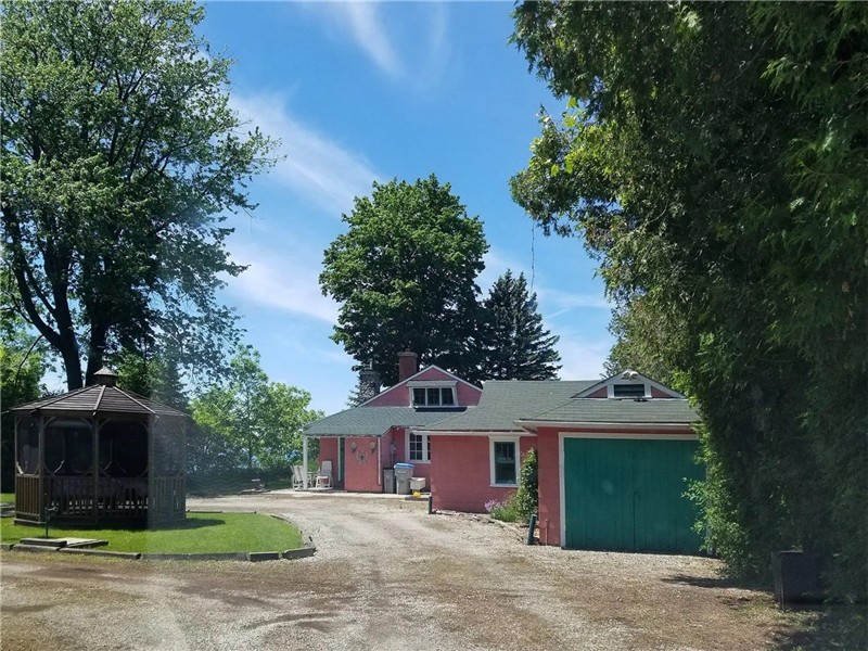 The Pink Cottage Bayfield- Stunning Sunsets & 4 Bedrooms