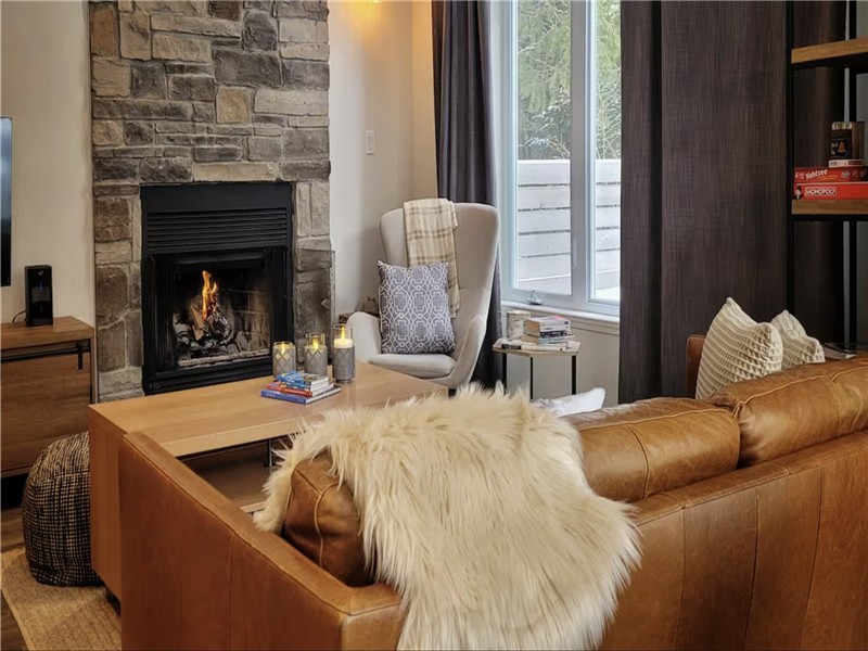 Serene 3 Bedroom Chalet in Mont Tremblant