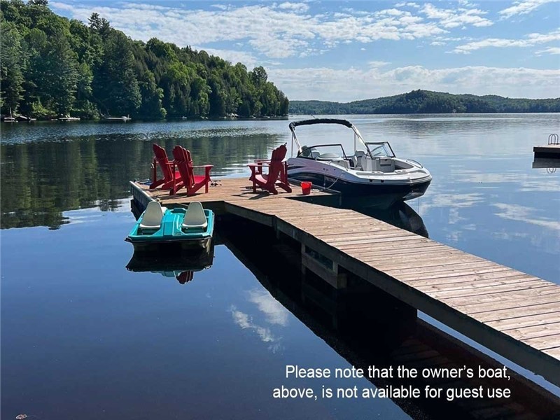 Captain's Landing - Lake Vernon Cottage with Washer, Dryer, Generator, Unlimited Internet, Foosball