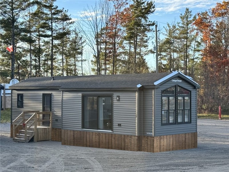 This resort cottage features a highly requested 1 1/2 bath!