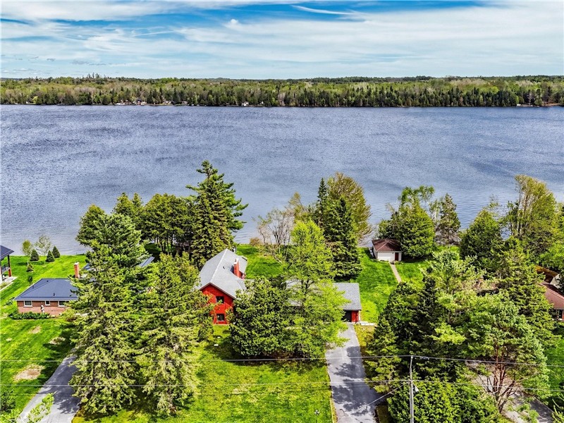 Pinewood Shores Cottage