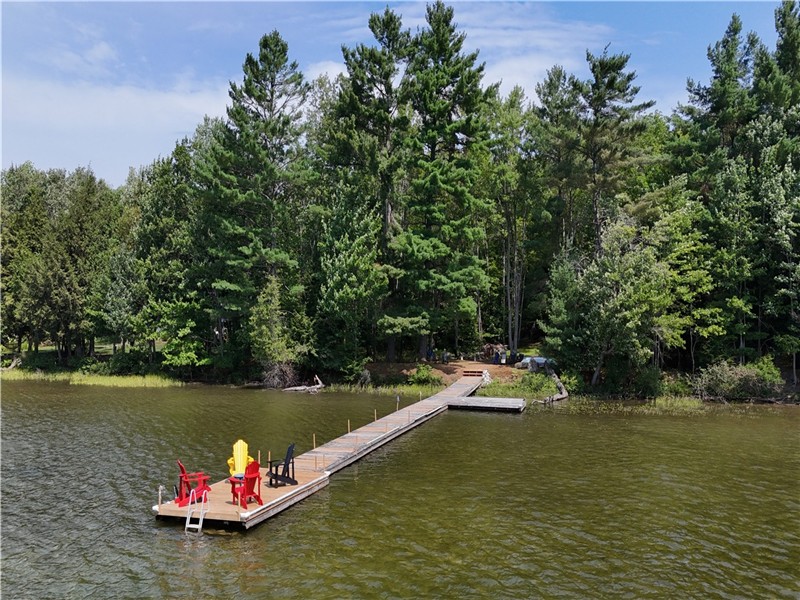 Lake Joseph Muskoka Cottage Retreat