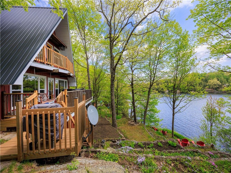 Superbe chalet au bord de l'eau sur le lac Bob's | Eau profonde et vues à couper le souffle