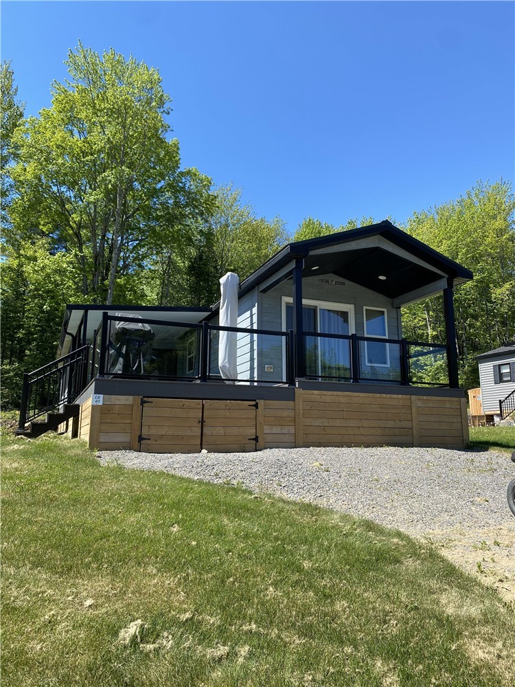 Move-In Ready Cottage in Bonnie Lake's Premier Lakeridge Community
