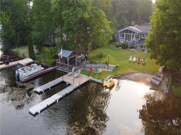 Kawartha Waterfront Cottage