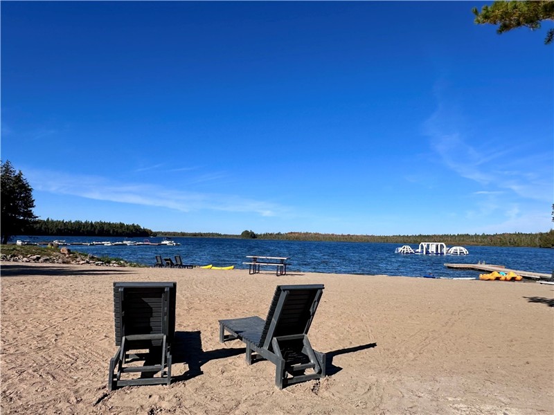 Resort Cottage in the heart of Kawartha Lakes