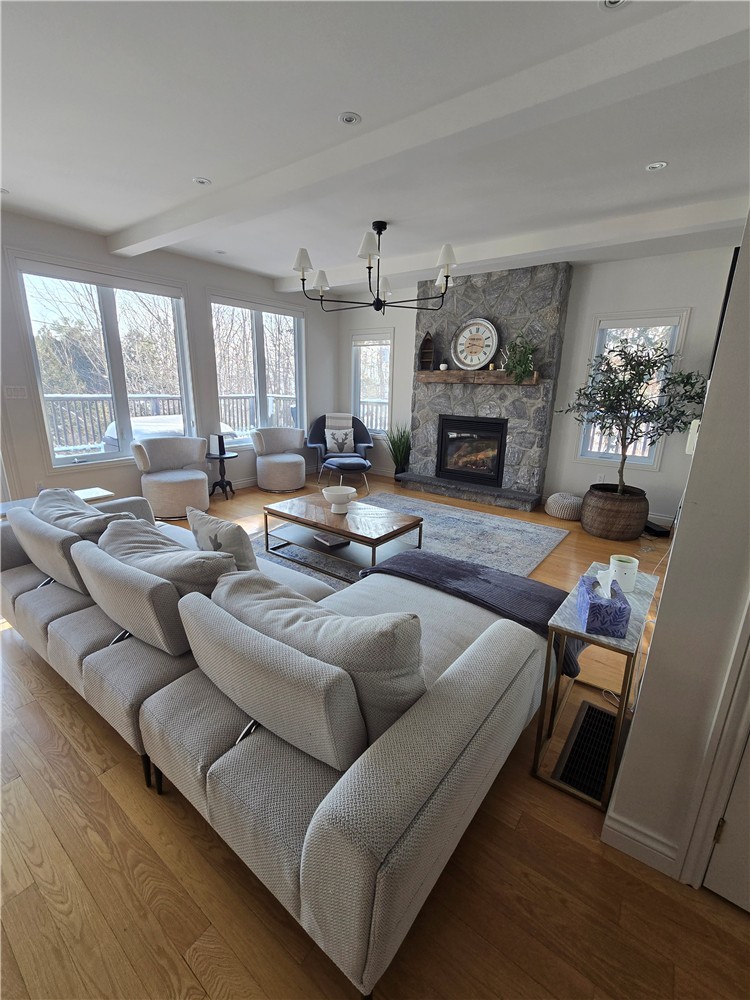 Big Rideau Retreat | Private Sandy Beach & Hot Tub