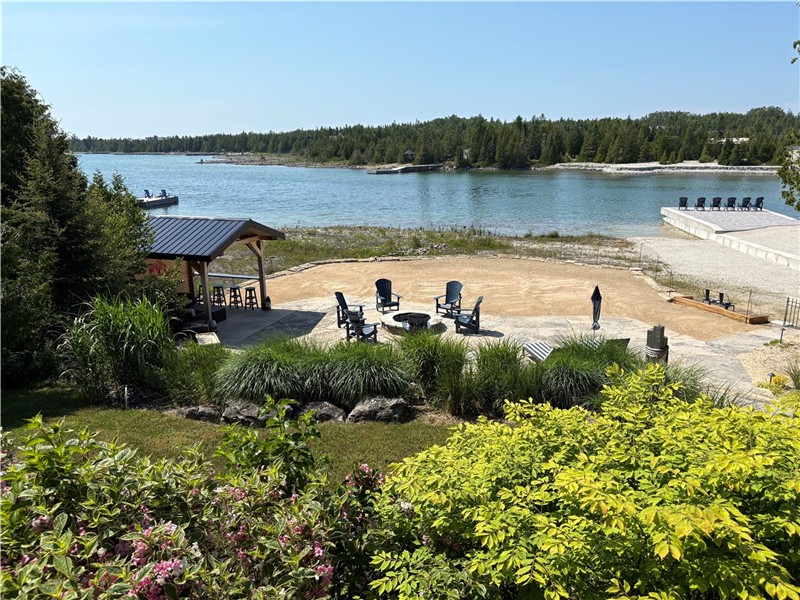Second Wind Harbourfront Cottage on Lake Huron