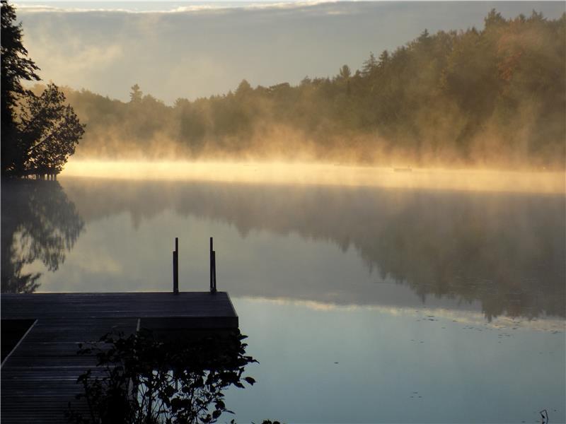Black Lake In Dunany Lachute Cottage Rental Gl 9850