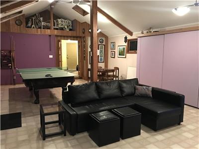 Summer weeks still available. Big Cottage with Great View on Private Derry Lake, Bancroft, Happy