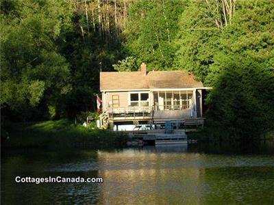 Laurelwood Whitetail Cottage