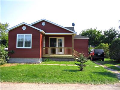 Little House on the Parlee Sunday-Sunday 2024 (Shediac/Pointe du Chene)