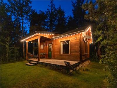 Mica Mountain Lodge & log cabins