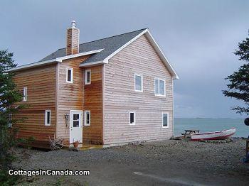 Point Michaud Beach House (chambres a louer)