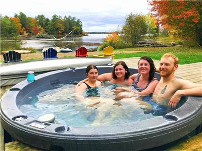 Life is bigger when we're together (lakeside hot tub, sauna, games room, sand beach, log fireplaces)