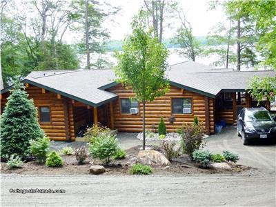 Secluded, Luxury Log Retreat, Large Sand beach, Fishing Boat, Canoe, Kayak, SUP, All day Sun