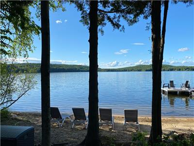 Chalet Colibri sur lac aux Castor