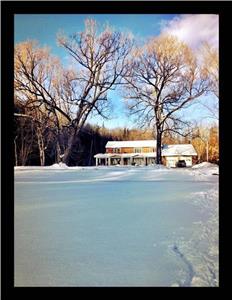 Chalet bord de l'eau