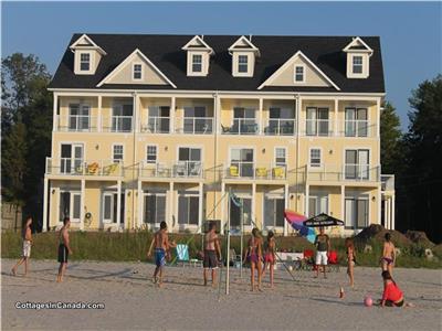 LUXURY 4 BEDROOM CONDO  ON WASAGA BEACH  Spring summer bookings open