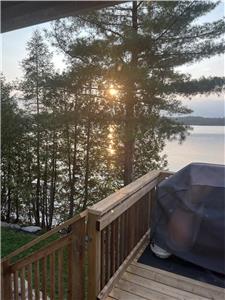 O'Malleys Escape - Paudash Lake - 2025 dates available