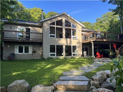 Magnifique Chalet Haliburton avec Bain  Remous