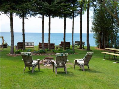Summer Sale! Weeks $4495! Morning Dove Lakefront Cottage! No Fees or Cleaning Charges!
