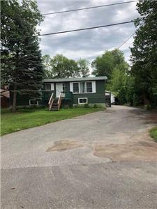 Georgian Bay Beauty Cottage Rental WATERFRONT! Spring Summer Year Round