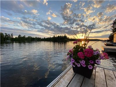 Executive Walker's Point Cottage on Lake Muskoka- the perfect family retreat