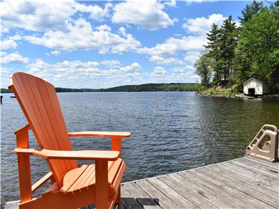 Christie Lake Waterfront Cottage near Perth & Westport
