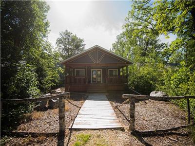 Amazing All-Season Cabin in Matlock (ALL amenities)