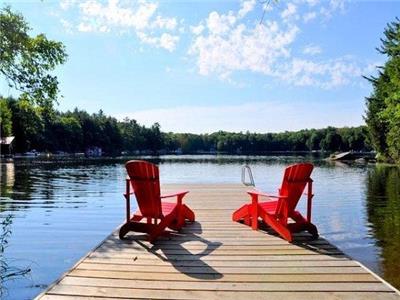 Lake Muskoka, peaceful bay, sunny, private, sandy shallow entry, level lot, screened-in muskoka room