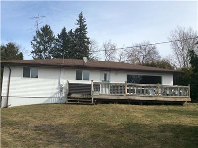 Kawartha Cottage