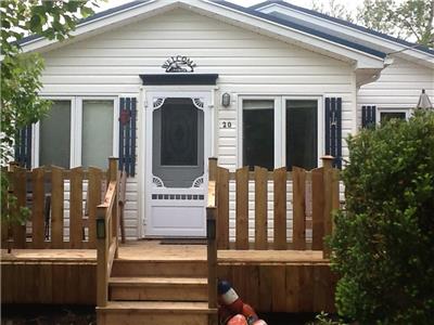 Popular Caissie Cape - 2 minute stroll to a beautiful sandy beach, lighthouse & wharf -well equipped