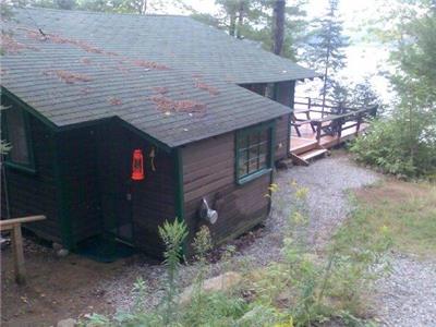 Deepwood- unique, secluded, rustic 1930s cottage - Soyers Lake, Haliburton