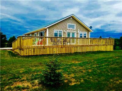 Blue Heron Cottage on Duck Pond Lane - One of the best beaches on the island