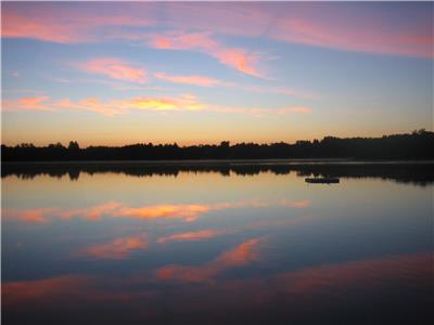 Irish Lake Cottage, 4 Bedrooms, Booking for Fall 2025