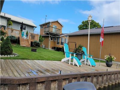 SANDPIPER COTTAGE, Long Point minutes to the Beach with Bay access! Booking for Summer 2024!