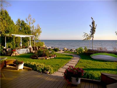 Chalet priv artistique moderne au bord de l'eau