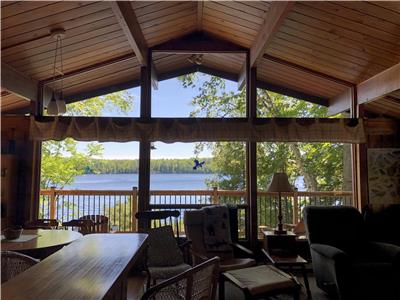 Chandos Lake - Beautiful South Bay location