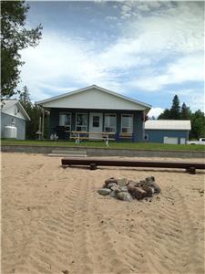 Nangor Bay 2 bedroom 4-Season Cottage on Ottawa River (#D1) Waterfront  Beautiful Sand Beach