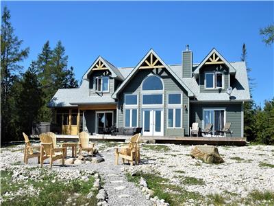 Orchid Trail: Waterfront Post and Beam Cottage on Lake Huron, Tobermory - Hot Tub