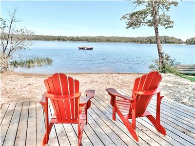 Cottage de luxe priv au bord de l'eau sur 9 acres - 28 juillet - 4 aot disponible