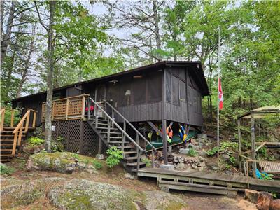 The Wilson Family Cottage - Instagram @wilsonfamilycottage_rentals