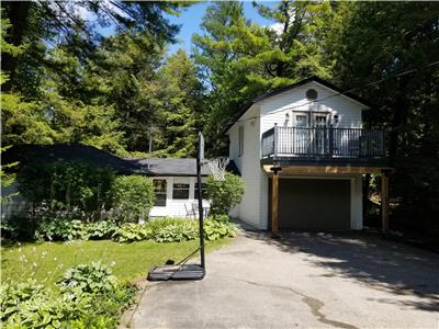 Snyder St Cottage