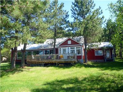 Northern Ontario cottage near Chapleau