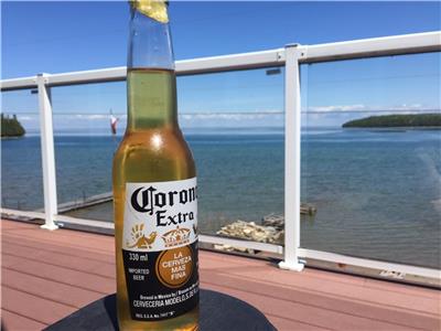 Beautiful Manitoulin Island, Smith Bay Waterfront Cottage GBI-0005