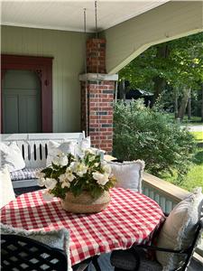 Quintessential summer home, water views, amazing swimming, walk to beach/restaurants, lovely setting